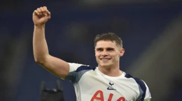 تفاوضات جارية برشلونة يقترب من ضم نجم توتنهام البارز